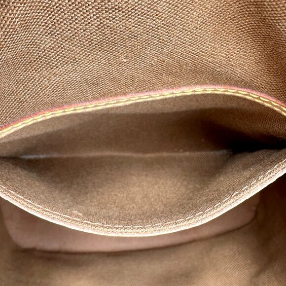 Louis Vuitton Monogram Montsouris MM backpack EUC main image 13